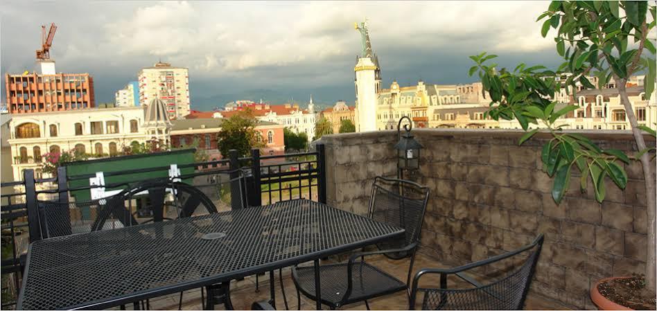 Hotel Brighton Батуми Экстерьер фото