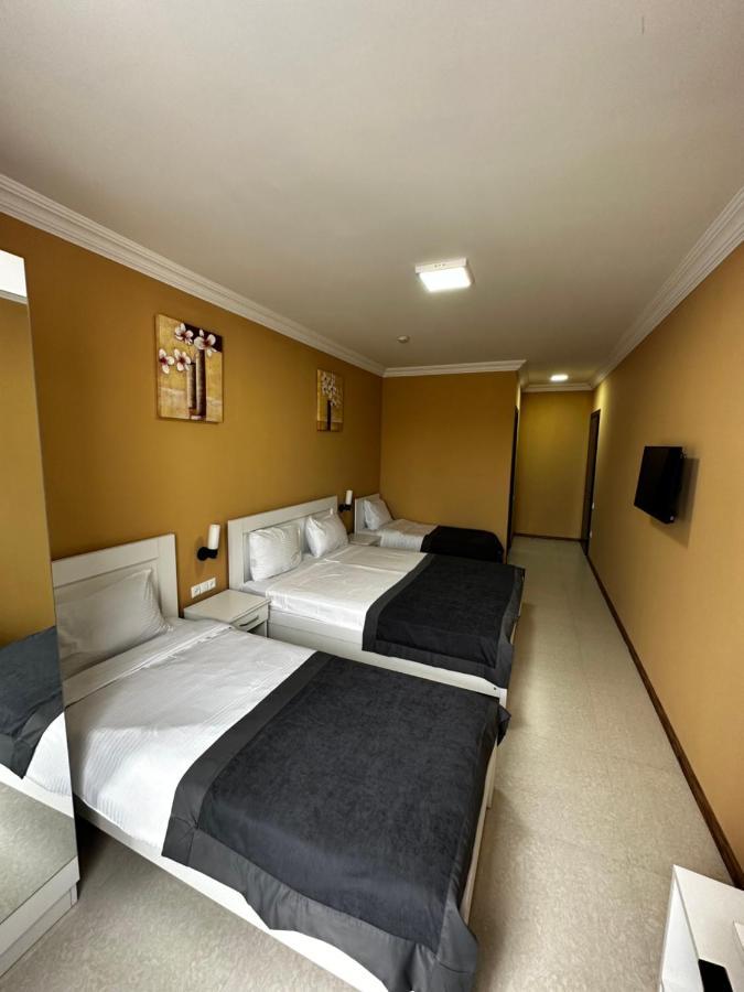 Hotel Brighton Батуми Экстерьер фото