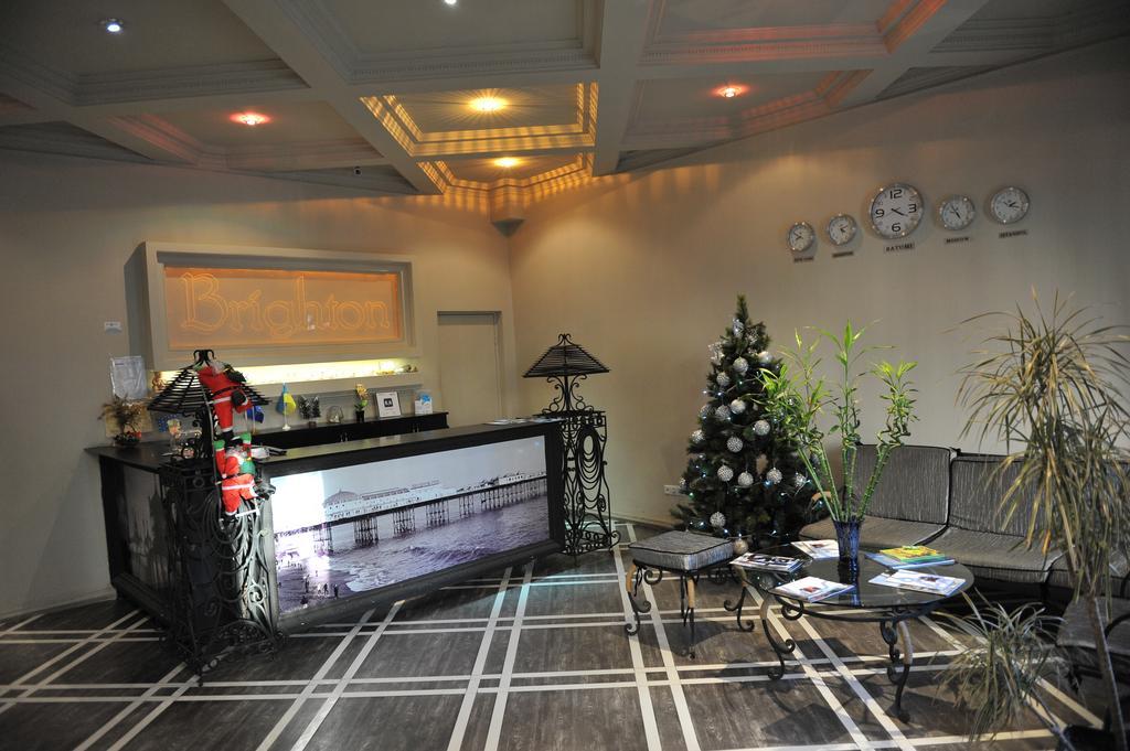 Hotel Brighton Батуми Экстерьер фото