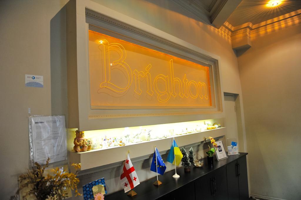 Hotel Brighton Батуми Экстерьер фото
