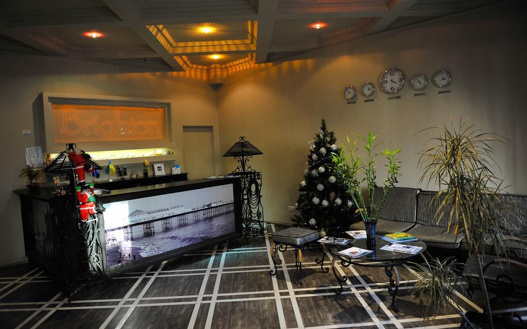 Hotel Brighton Батуми Экстерьер фото