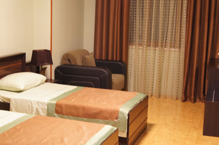 Hotel Brighton Батуми Экстерьер фото